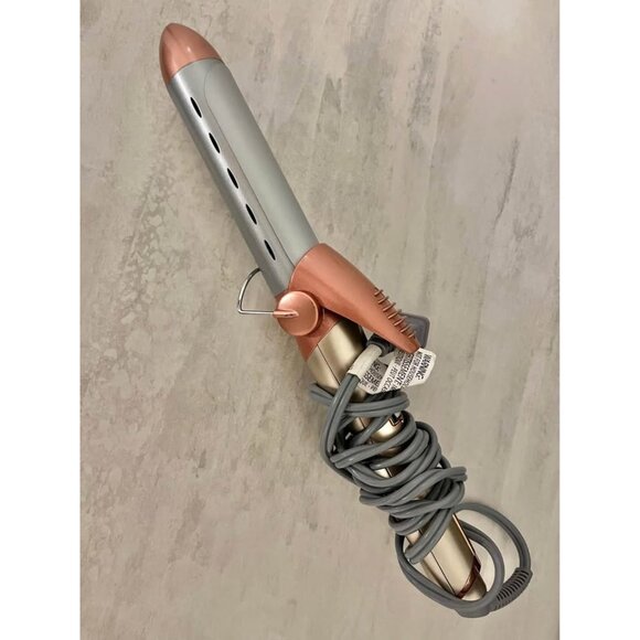 INFINITIPRO BY CONAIR Frizz Free 1-inch Titanium Ceramic Curling Iron - Picture 6 of 6